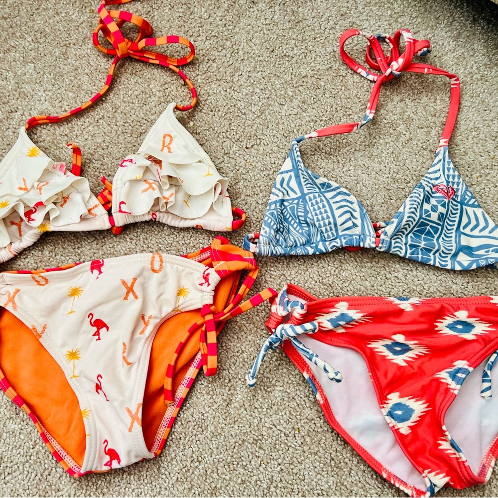 Roxy Colorful Bikini Set with Tropical Prints
